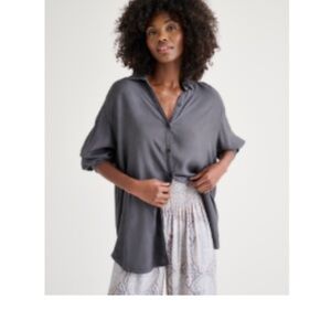 Women's Gray Button-Up Top